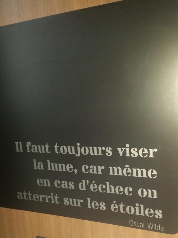 Grand Times Hotel Drummondville Bagian luar foto